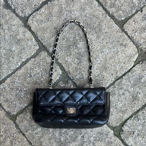 Vintage Chic Black Quilted Shoulder Bag